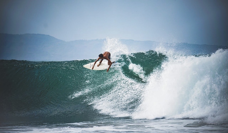 San Blas beach break